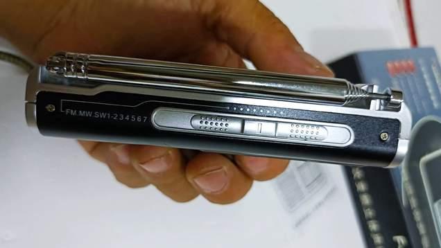 两节电池听三天，这款国产小众收音机，九波段搜台是亮点