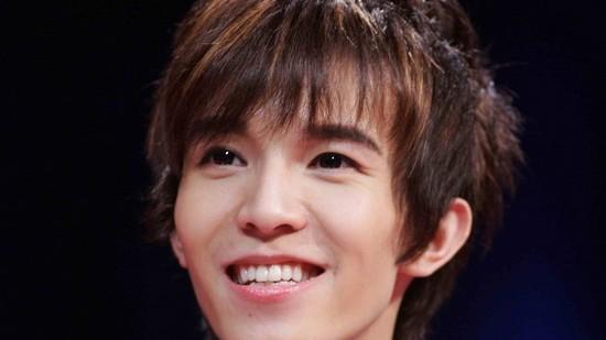 41岁郭敬明终于出事了！旗下公司被执行868万元，引起网友热议