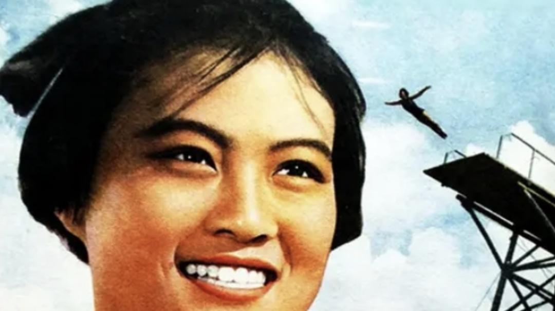 演员文兴宇：一生嗜烟如命，7字遗言感动世人，遗孀至今无法释怀