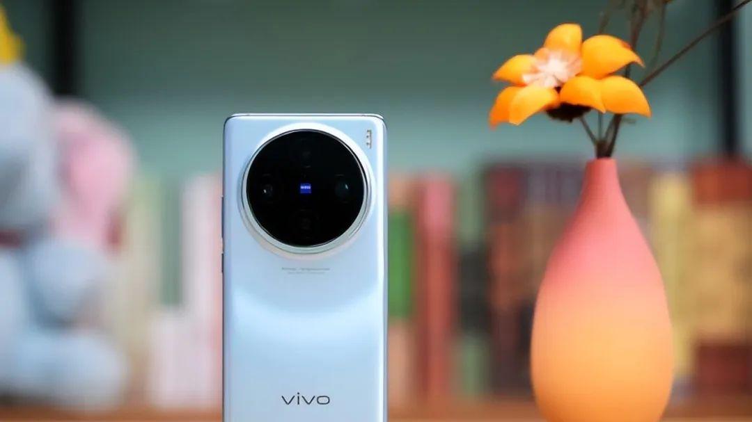 换手机建议别只图便宜，目前这4款都是顶级配置，用个6年没问题