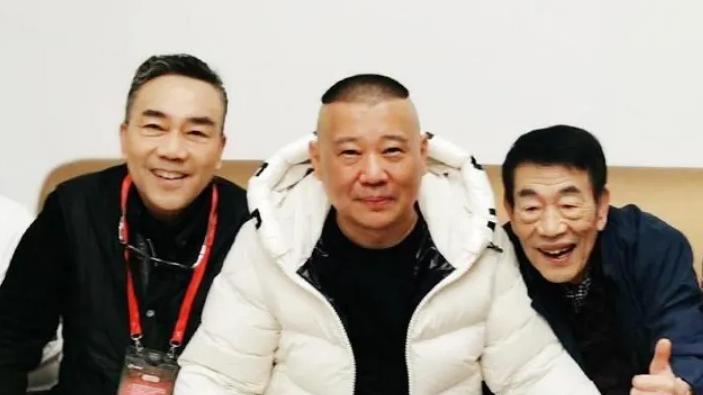 马志明开心庆80岁大寿！郭德纲现身送祝福，刘威稳坐侧位辈分高