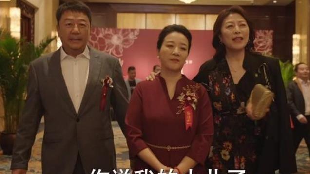 《好运家》与《婚内婚外》各看4集，一部当场弃剧，一部狂追到底