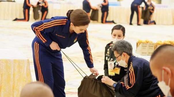 西拉米是后宫颜霸，身穿一袭便服依旧惊艳，西拉米比苏提达还要美