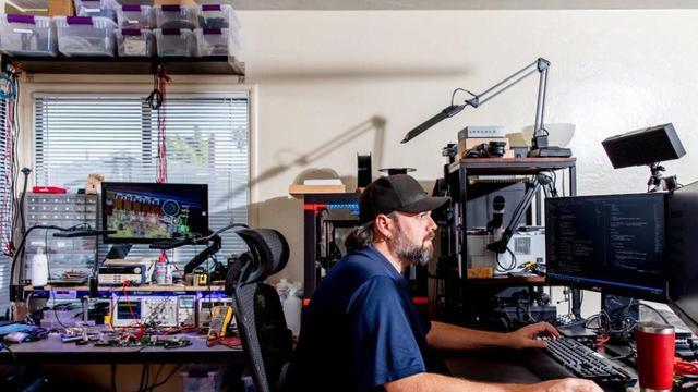 06年，三个孩子以16.5亿美元卖掉的一个网站，现价值4550亿美元