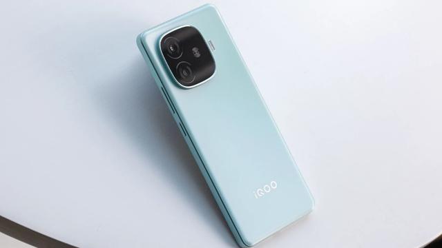 6000mAh+骁龙8sGen3，跌至1643元，高性价比旗舰越来越香