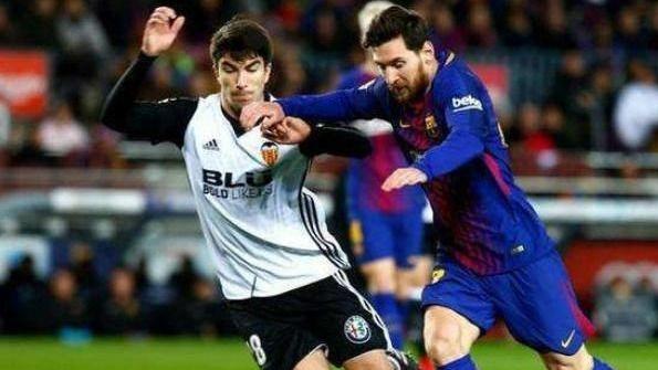 梅西替补出场背后的真相：年龄与体力真的成为他全场的绊脚石？