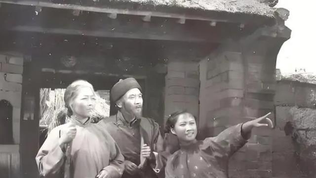 这位貌美女星 冯喆搭档 因得罪领导遭雪藏 有戏也不让演 61岁郁郁而终