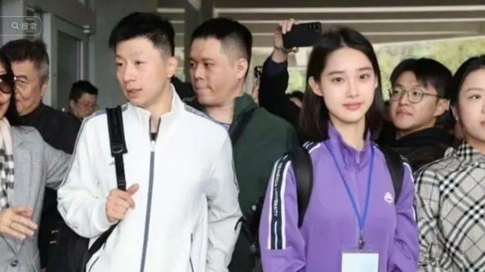 陆访台团马龙旁边的清华校花走红！台媒大喊神仙妹妹，更多身份曝光