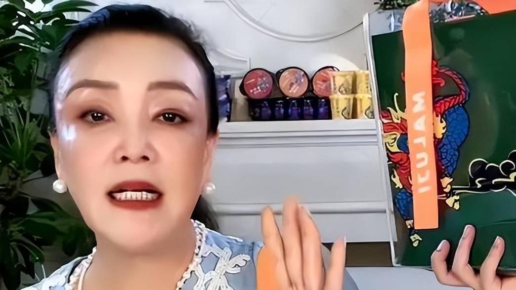 张颖颖够狠：深夜爆汪公子不孕不育，还说老太婆带球上位