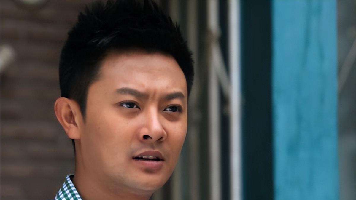 演员边潇潇：败坏印小天名声后，她嫁给导演，如今现状如何？