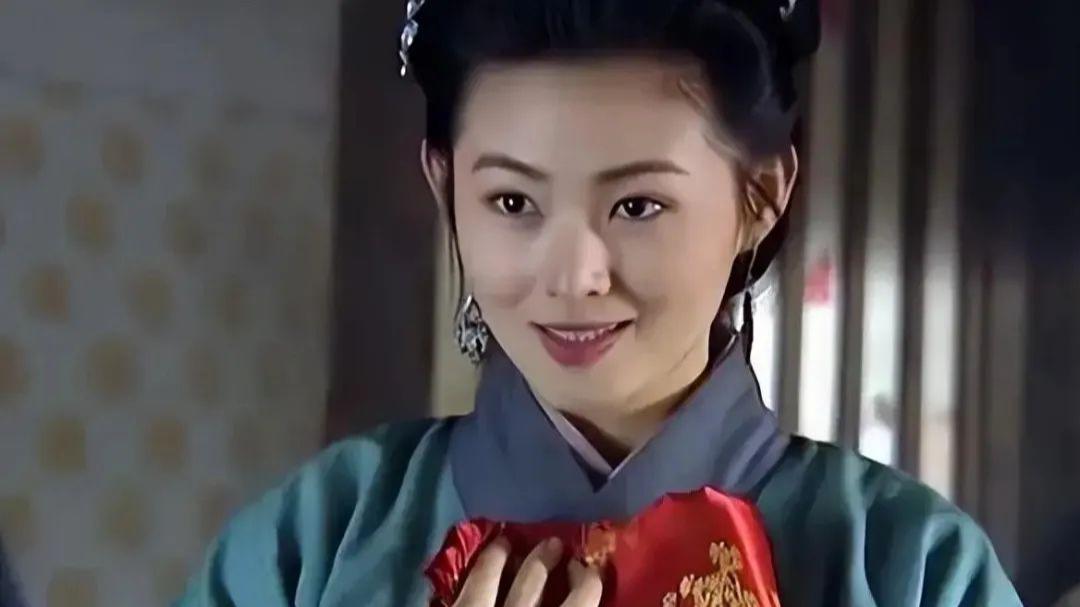 中国影史的十大绝色美人，靠美貌征服无数男人，各个回头率爆表