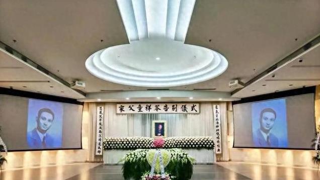 300多人送别童祥苓！寒冬里，京剧名家的最后一程不孤单