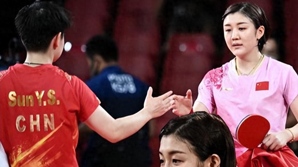 刘国梁黑脸，饭圈文化推上热搜，陈梦夺冠，网上吵成一锅粥