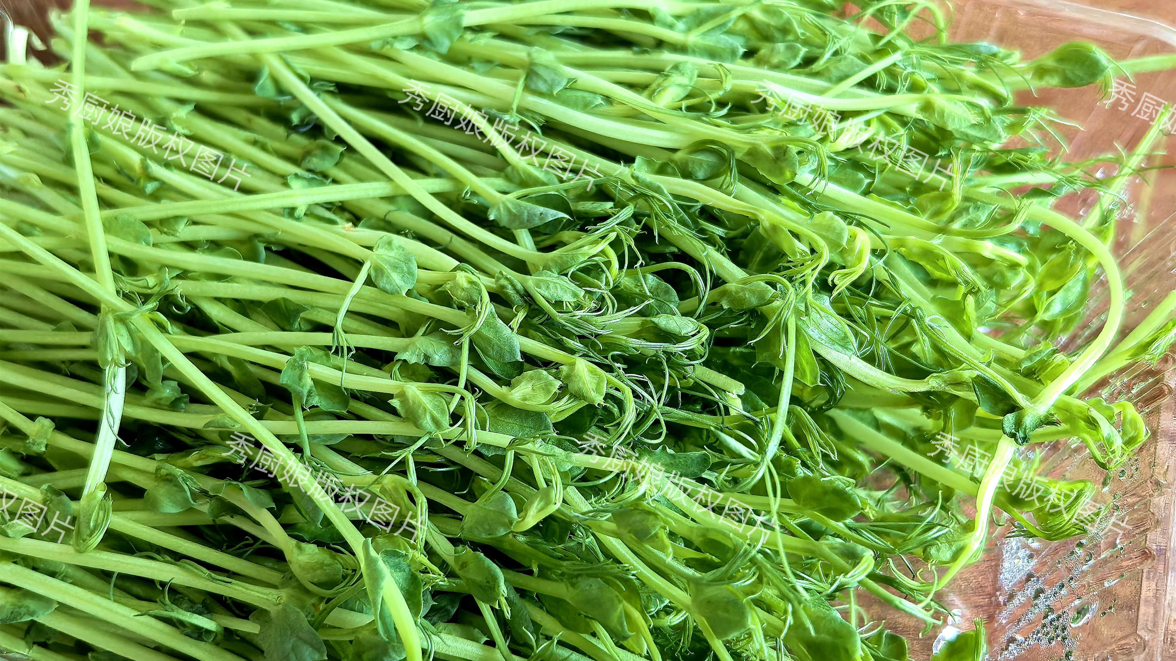 夏天这菜使劲吃，3块一把的“菜中人参”，随手一炒，营养又好吃