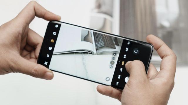 已经上市半年，荣耀 Magic 6 Pro还值得买吗？看看竞争对手就知道了