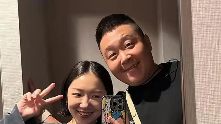 郝劭文晒老婆最新孕照，林宁瑞肚大如箩胖一圈，满脸温柔孕相超足