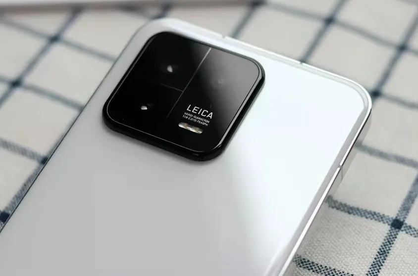 当前最值得购买的两款小米手机，降价后性价比实在太高了！