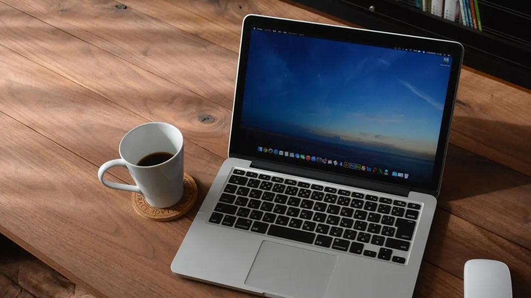 电脑开机后不显示桌面图标，是啥情况？