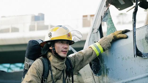 三天票房破1200万，港片终于放出大招，刘德华有望再破纪录