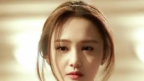 时隔3年郑爽再上热搜，被官方认定“穷光蛋”，她是真穷还是装穷