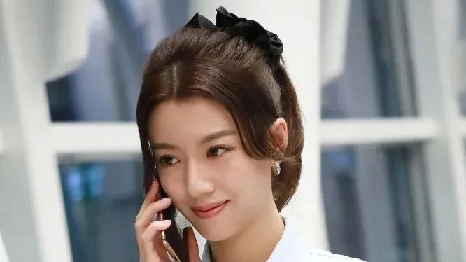 蔡思贝、陈自瑶同框but佢赢晒！独揽4剧成“剧后”，事业、爱情双丰收~