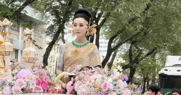 范冰冰三套高定封面热议销量惨淡