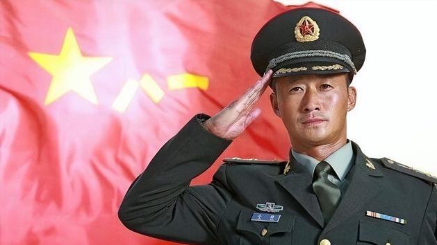 这4位明星表面很爱国，背地里却向日本大量捐款，做法让人火大！