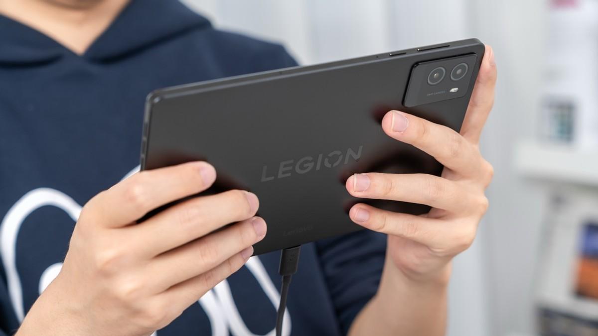 拯救者Y700 2025: 我想看看天花板以外的世界