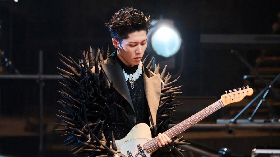 《披荆斩棘4》雅对向佐的态度算客气了？他和国宝级歌手连吵4次