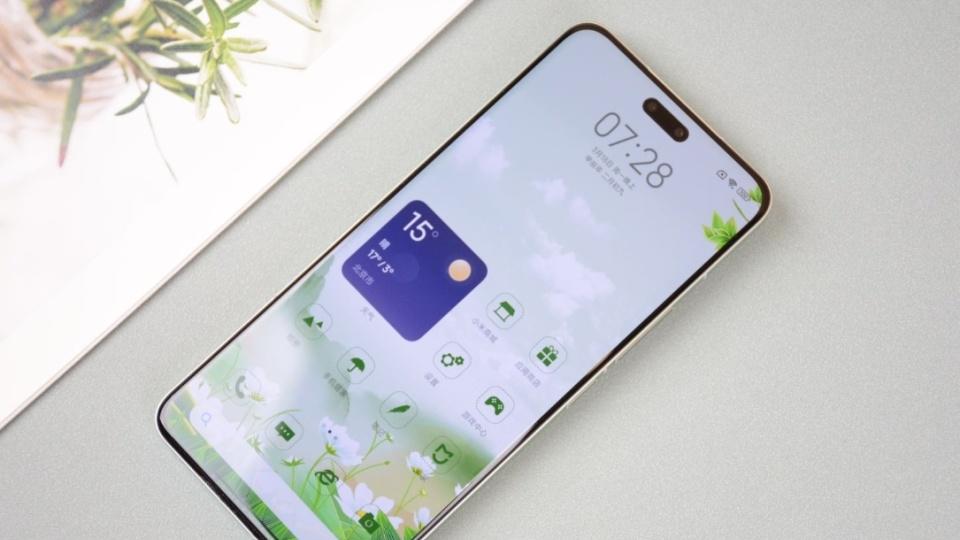 小米打响“价格战”，发布六个月跌至2393元，骁龙8sGen3+5000万