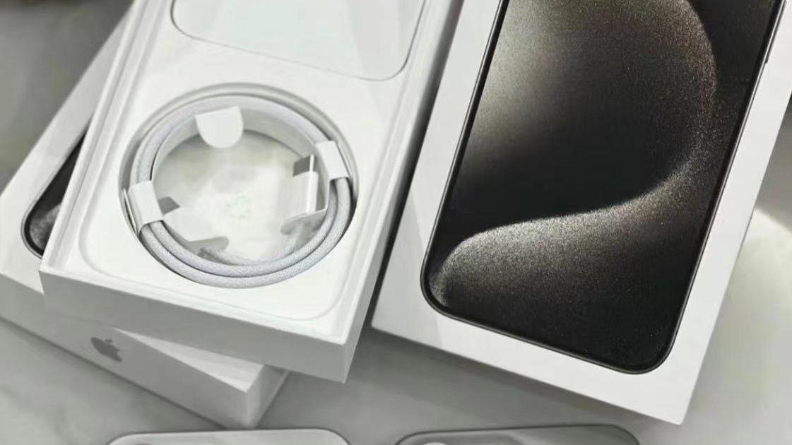 已有网友中招！竟然买到iPhone16Pro Max后封机