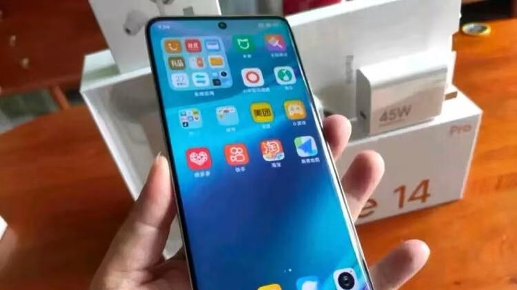 千元市場全能王：IP68+5500mAh+臺積電4nm芯片，僅1399元