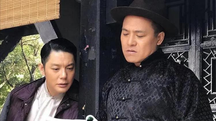 演员黑子：不炒作没绯闻，成名娶芙蓉为妻，没戏拍就回村干农活