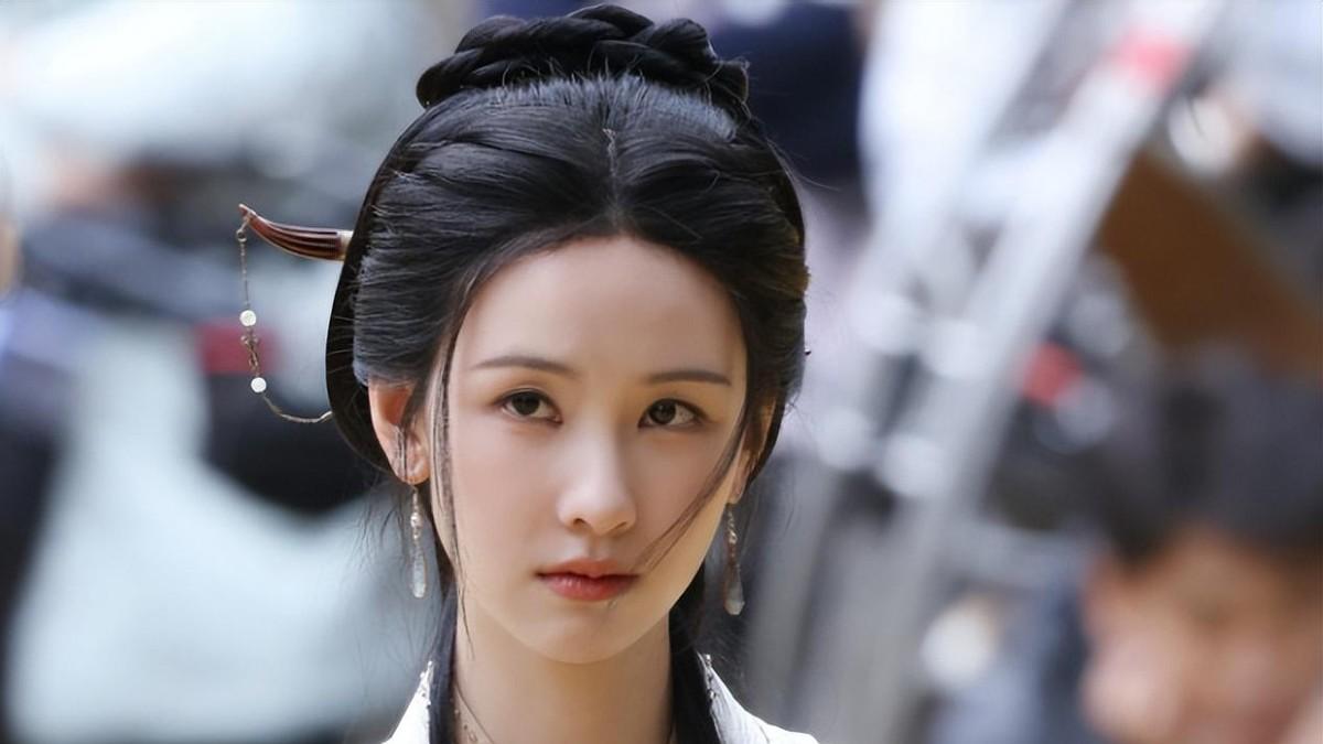 《大梦归离》：坏人就在文潇身边，看似不起眼，实则扮猪吃老虎