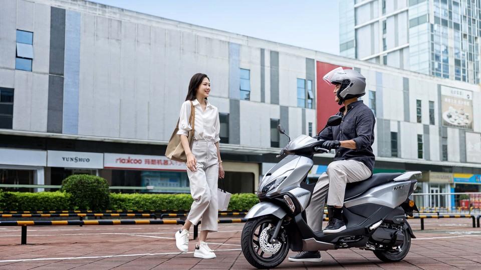 告别昂贵出行，这些新上市踏板车让预算有限也能畅游城市！