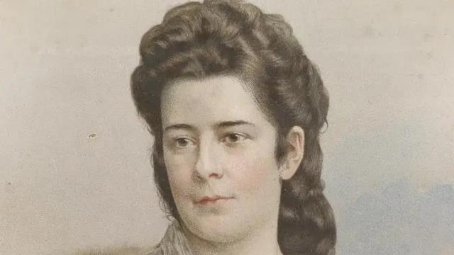 茜茜公主一天怎样过的？5点起床洗冷水澡，体操击剑，暴走几小时