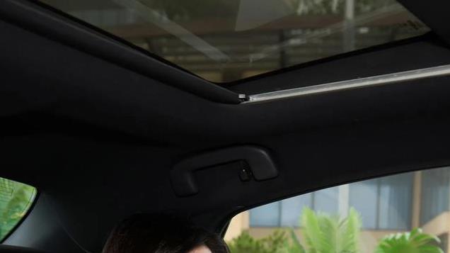 女神高圆圆，汽车代言