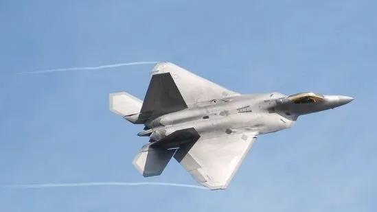 [海外看中国]中国北斗卫星导航系统将揭开美国F-22和F-35战斗机的神秘面纱