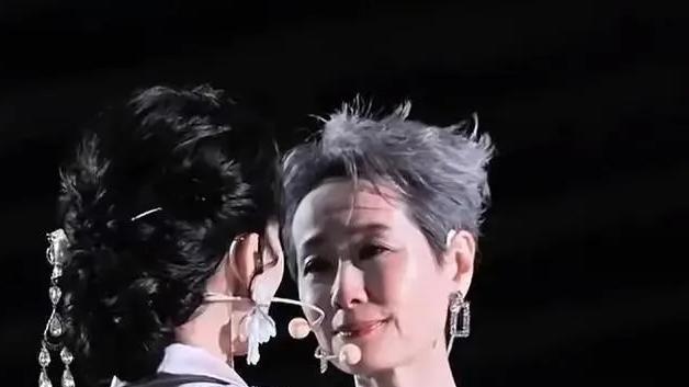 2025春晚官宣：蔡明遭抵制，赵雅芝叶童呼声高，陈佩斯含金量上升