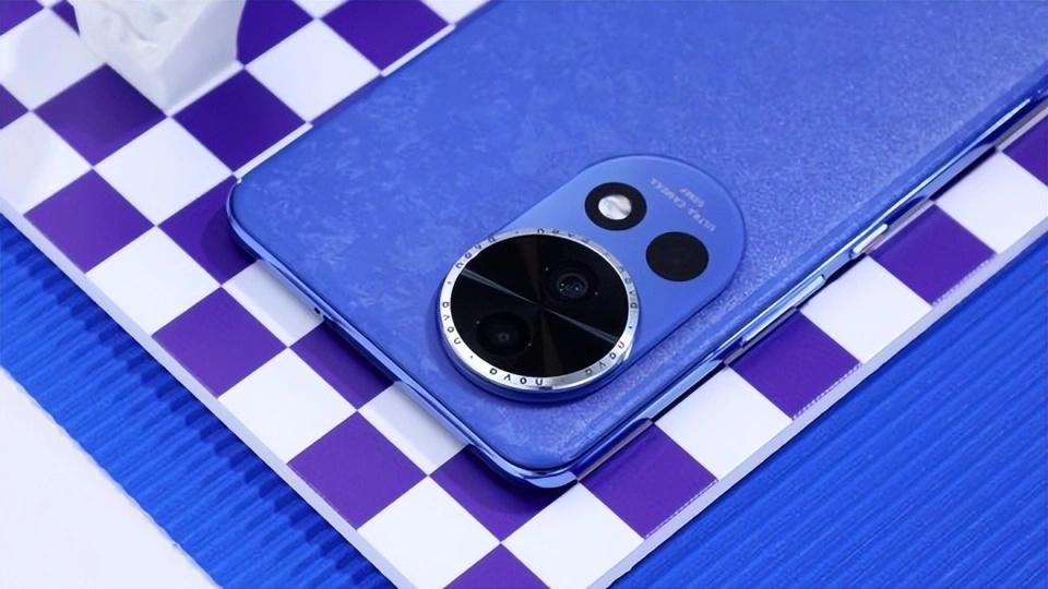 华为全面出击，发布九个月突降1101元，512GB+100W闪充+卫星消息