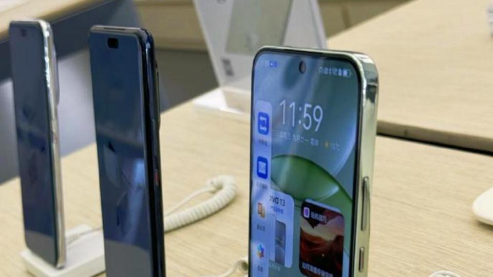 华为Nova13系列被拆：麒麟8000非原版，值得细品！