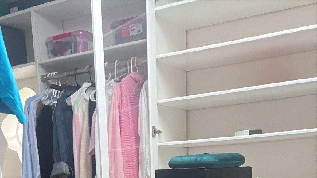 刘雨欣国外豪宅被盗，损失几千万！保险柜被砸珠宝被扫空画面曝光