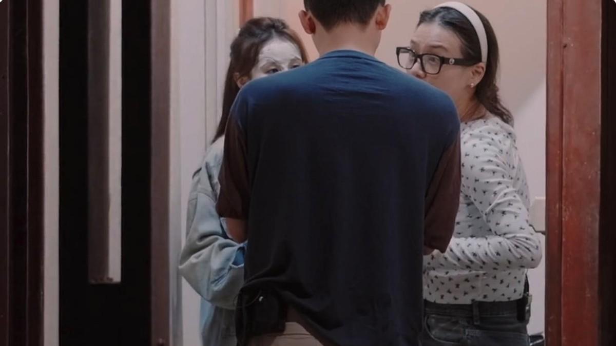 对比马思纯和李沁，才发现女人真正的高情商，是让所有人都舒服