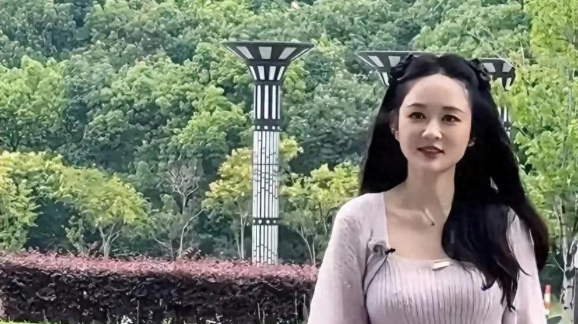 “46岁陈乔恩上综艺被夸甜妹：观众直呼青春回来了”