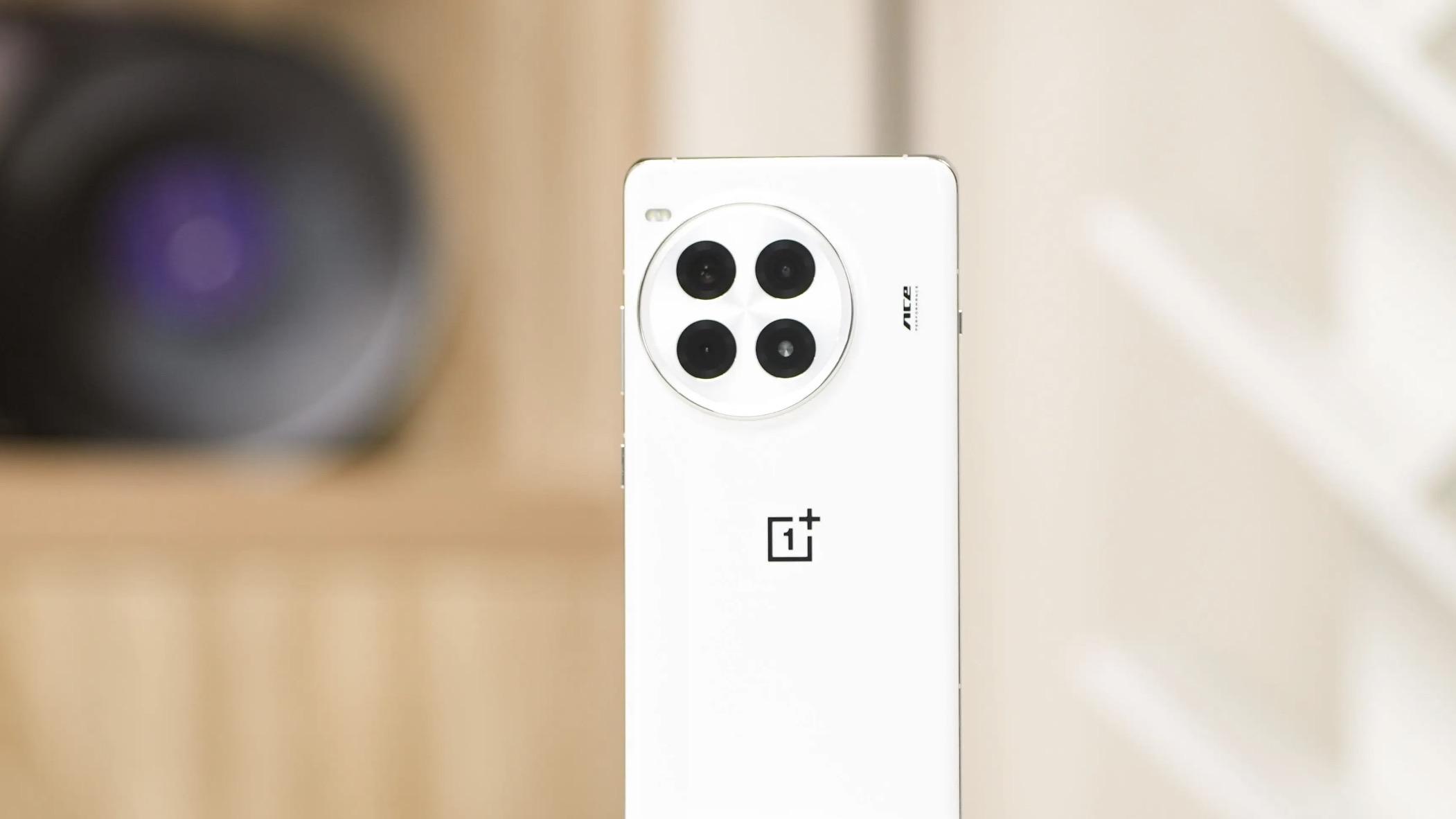 手机并非越贵越好！3款“高配低价”手机推荐，16G+512G价格亲民