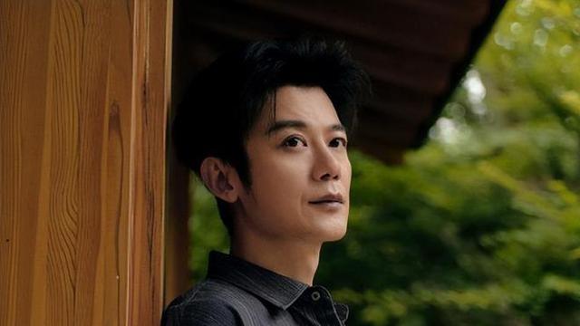 原来他是日本人！演了十年“鬼子”没火，如今靠着雷佳音终于红了