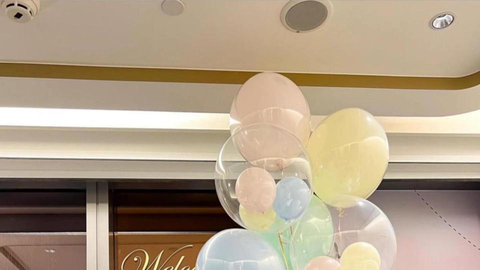 朴信惠当妈后状态越来越年轻，短发怼脸照美翻天，婚后生活太爽了