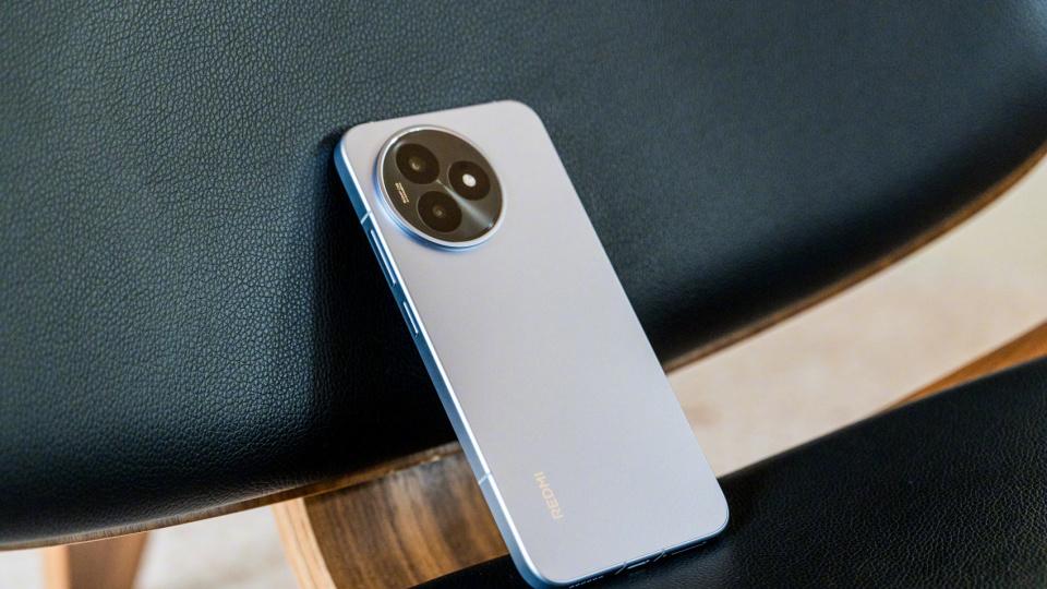 紅米K90至尊版突然被確認(rèn)：大屏高刷+超幀生態(tài)，是否值得期待？