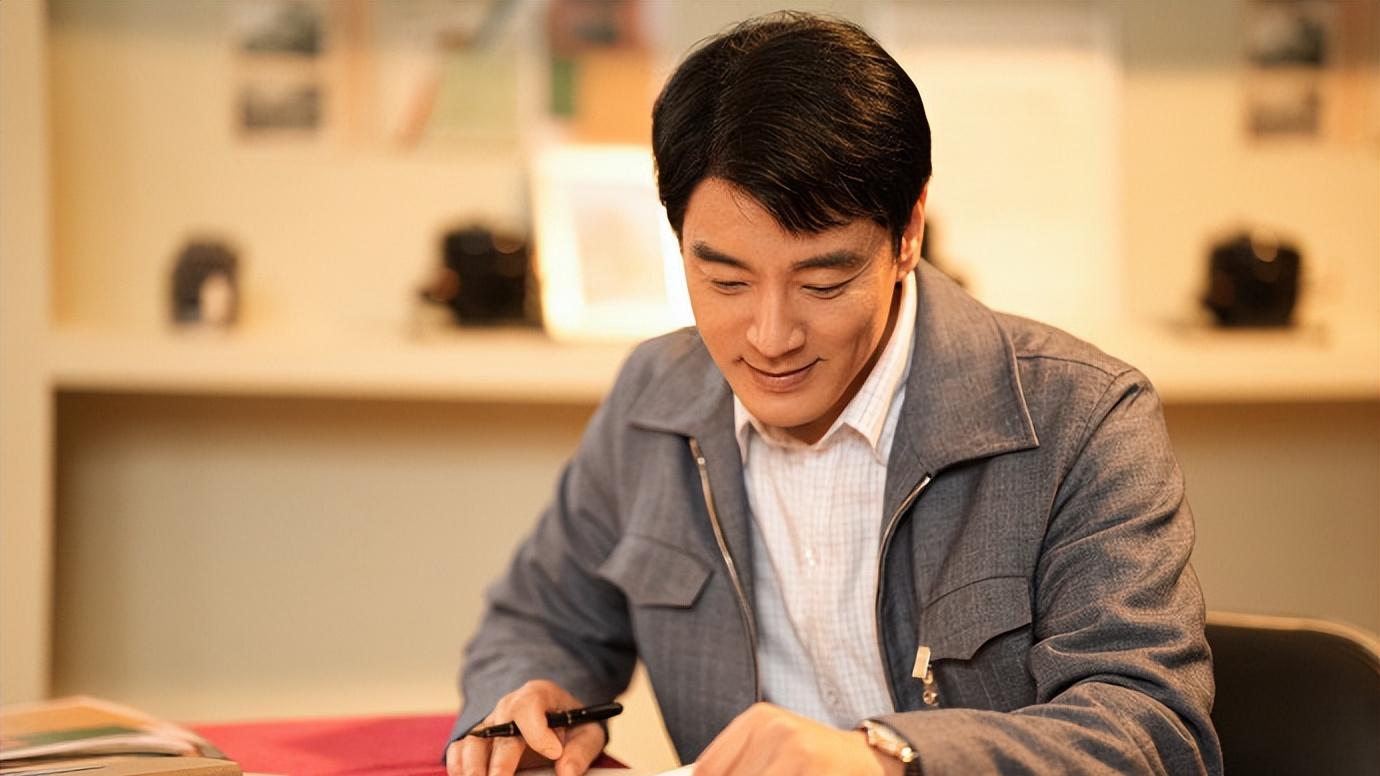 杨紫要接“正剧”？将搭档《小巷人家》的演员，阵容很强大