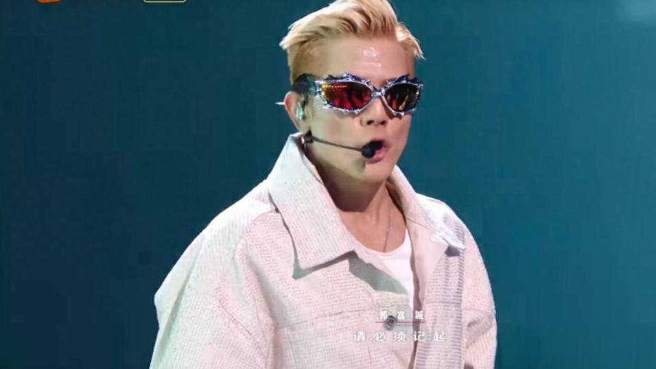 郭富城跑调未修音真相？77岁林子祥高音屠榜教后辈做人！